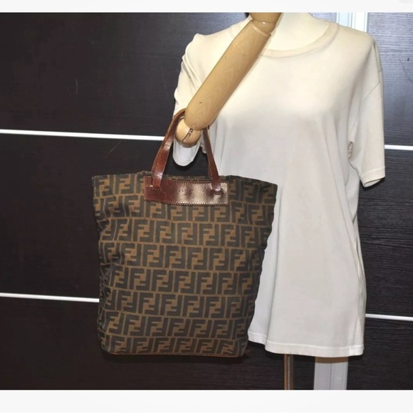 Fendi zucca folding tote shopper. Nylon and leather. 71156101992 - Picture 3 of 15